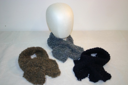 Boucle Neck wraps